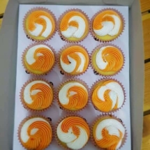 summer orange cupcakes