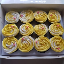yellow and white cupcakes